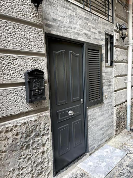 White House Spacca Napoli Exteriér fotografie